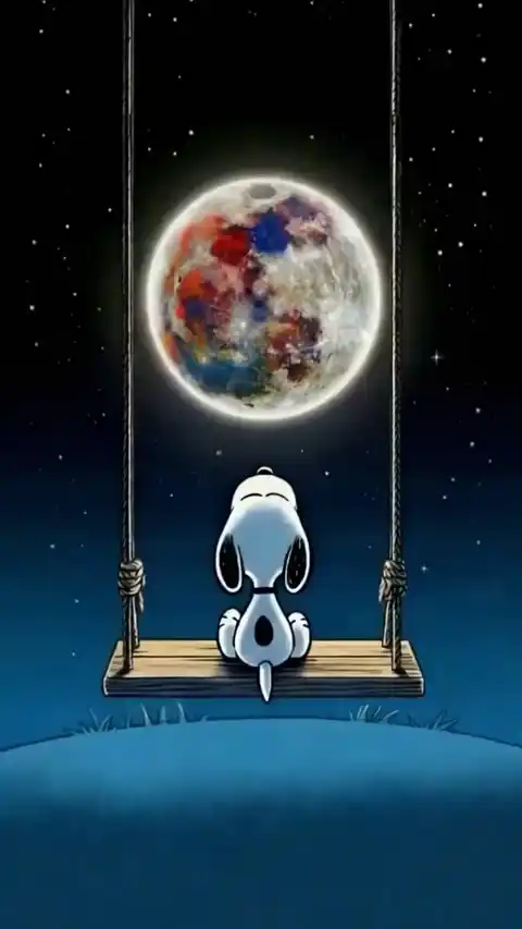 Ilustración animada de Snoopy sentado en un columpio mirando una gran luna colorida en un cielo estrellado.
