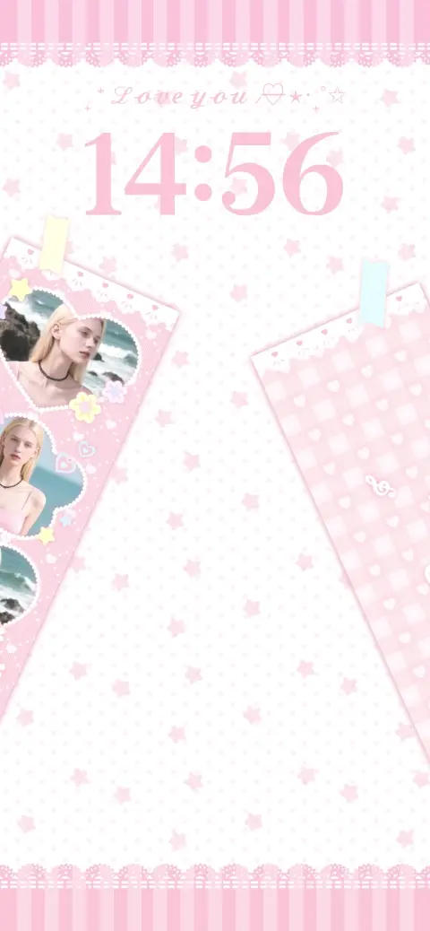 ハートのフォトフレームとレースが付いた、ピンクのスクラップブック風カスタマイズ用壁紙テンプレート。