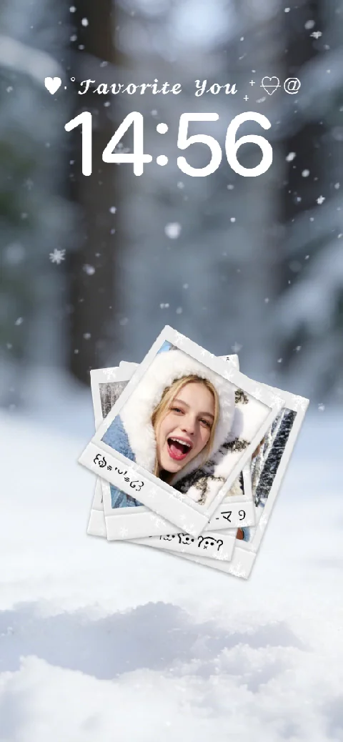 Anpassbare Live-Wallpaper-Vorlage mit verschneitem Waldhintergrund und Polaroid-Bilderrahmen zum Einfügen eigener Fotos.